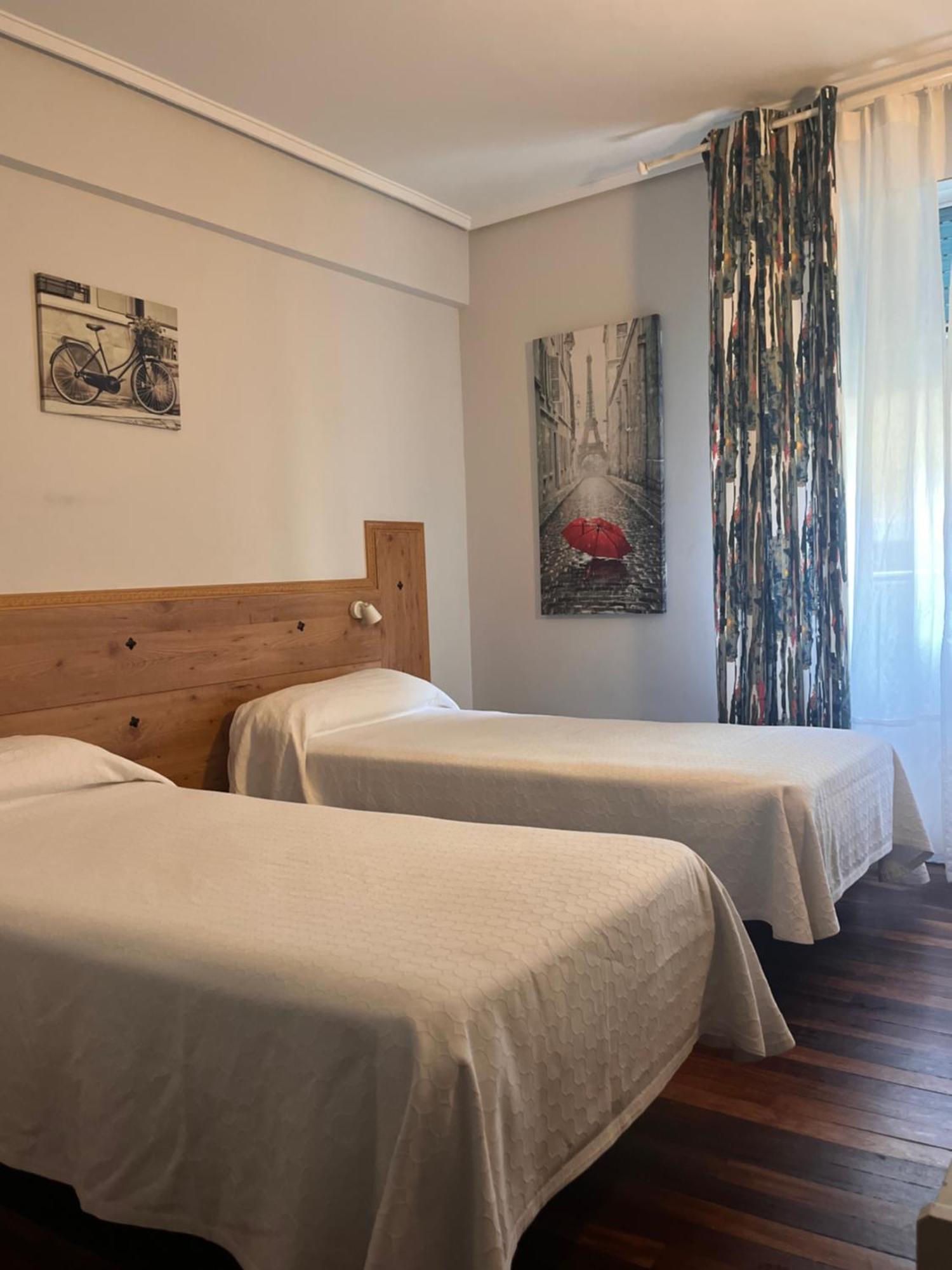 Hotel Bolina ゲルニカ・イ・ルノ エクステリア 写真